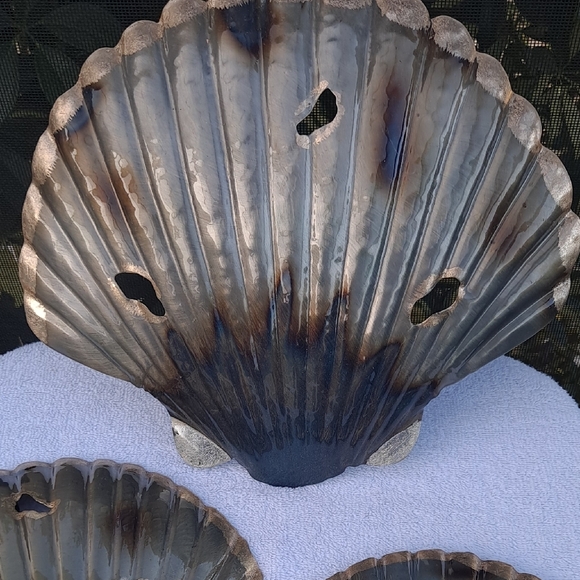 Decorative  Metal Shell Wall Art Set - Picture 2 of 8